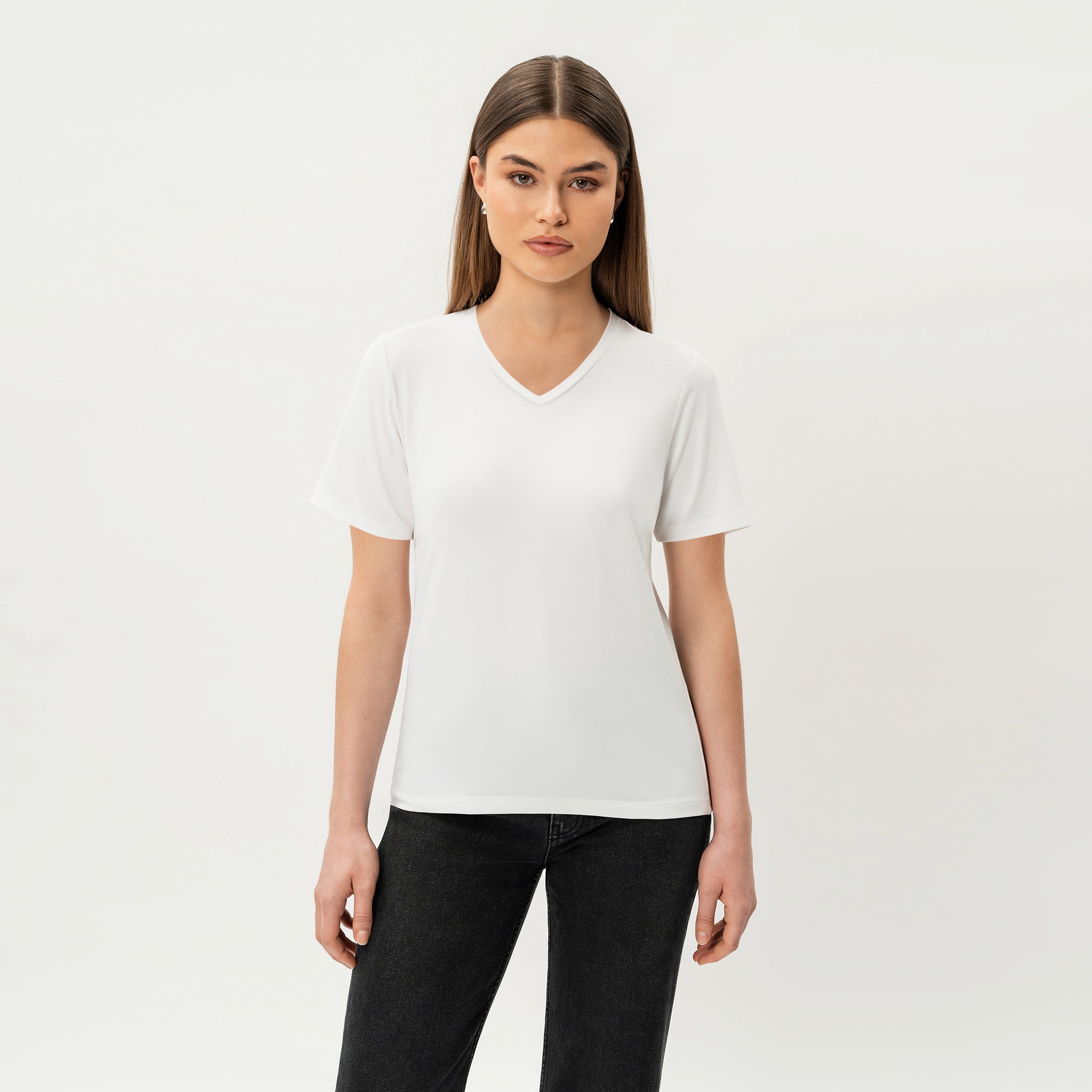 Fitted V-neck Pima T-shirt
