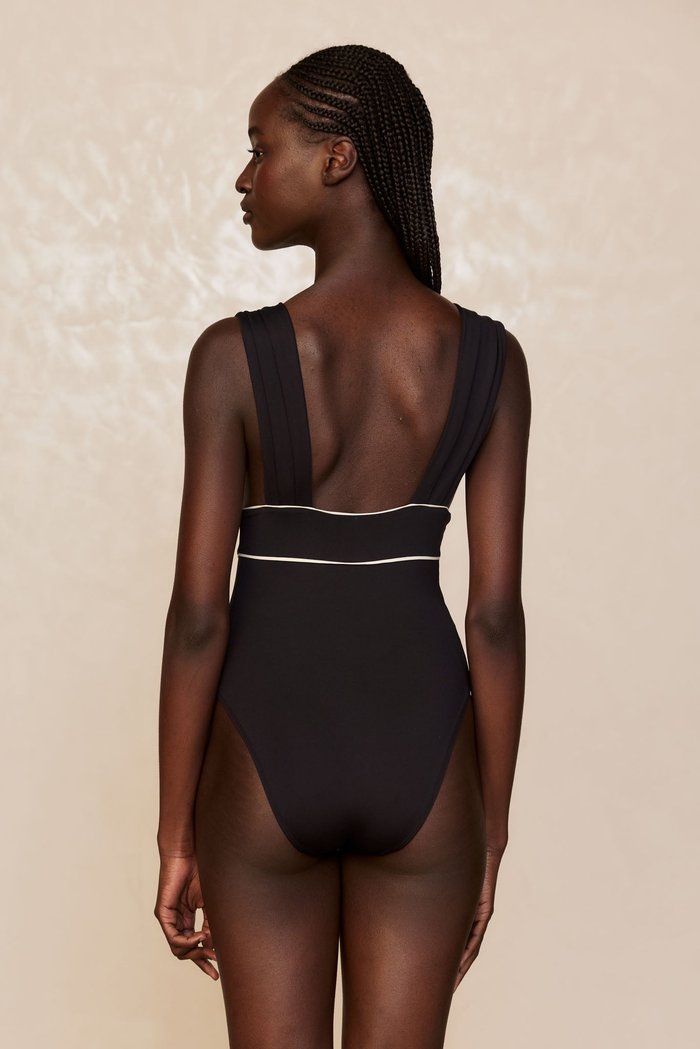 Aruba One Piece - Black/Ivory