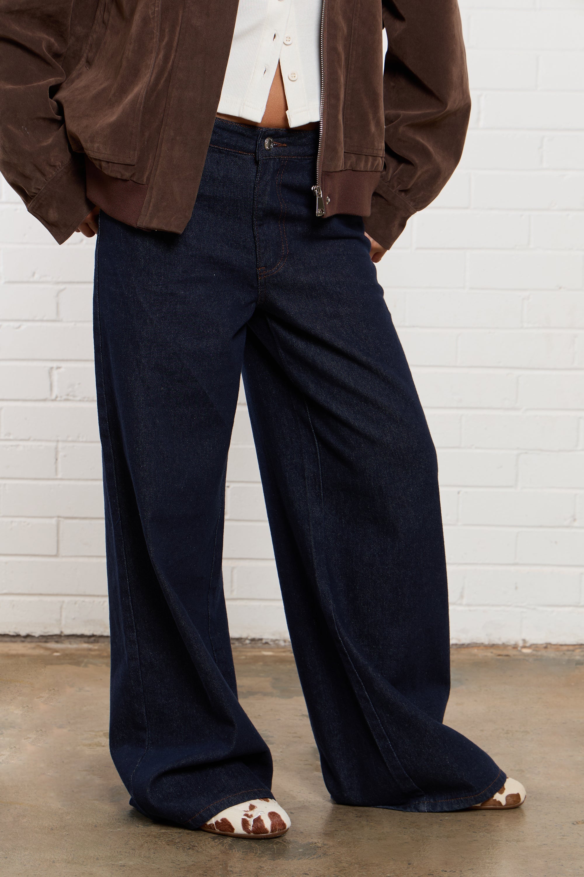 Kaiia Denim Mid Rise Wide Leg Jeans Indigo