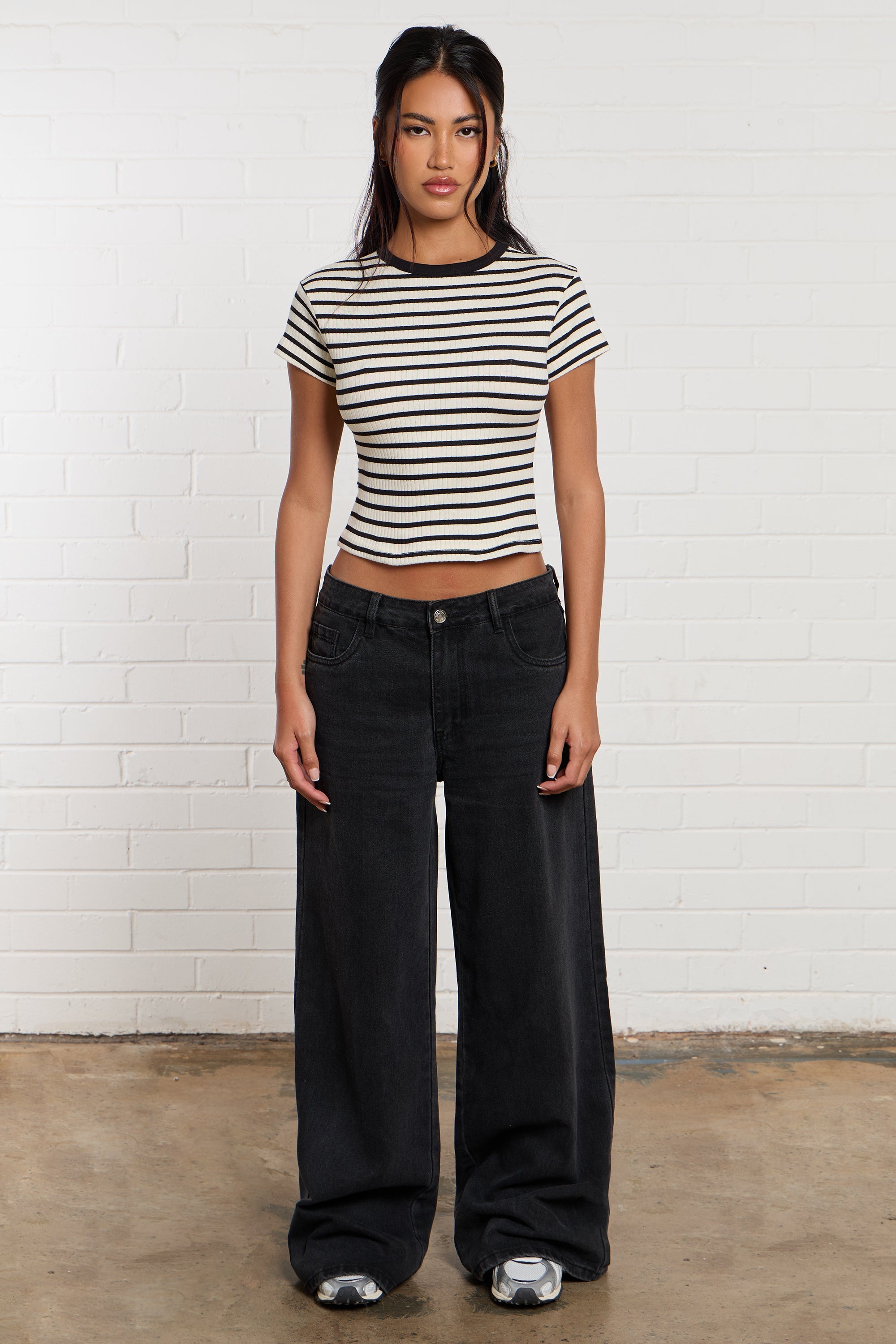 Kaiia Denim Mid Rise Wide Leg Jeans Black