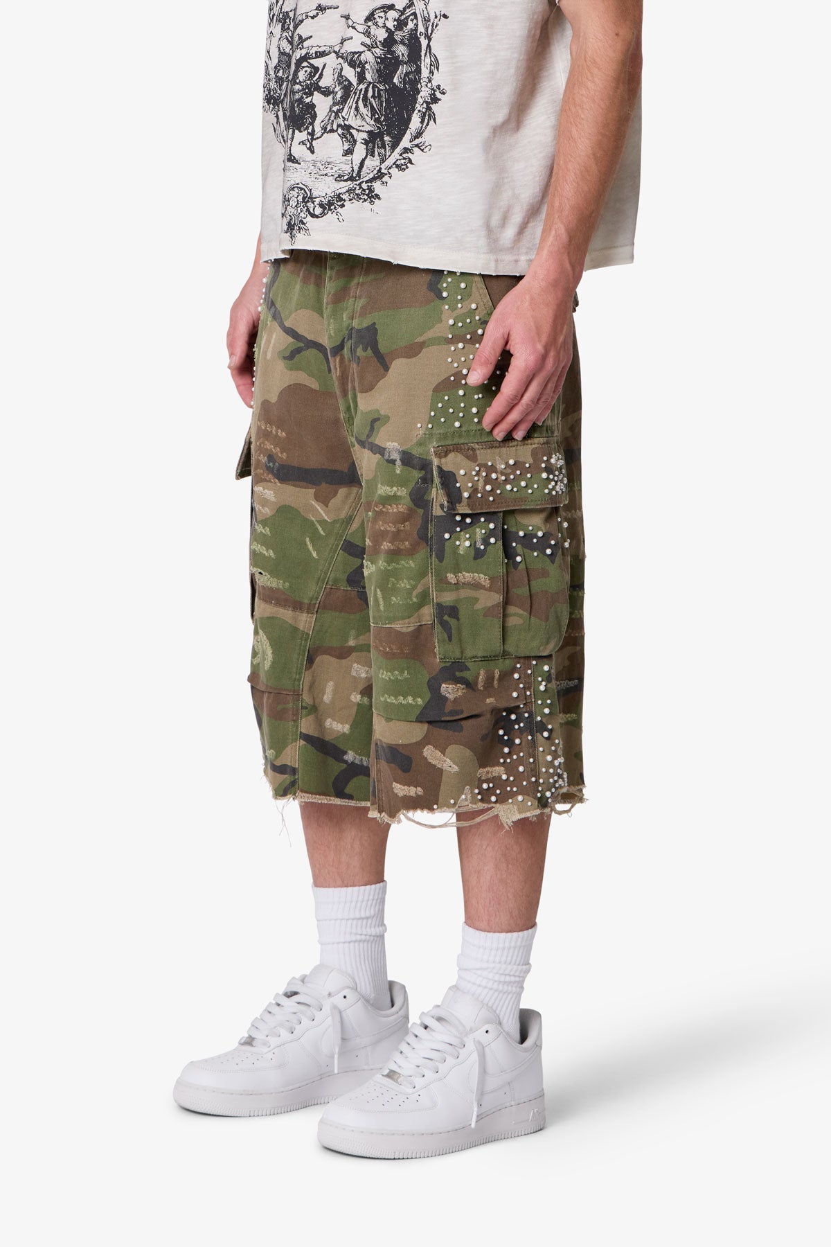 Pearled Cargo Shorts - Camo