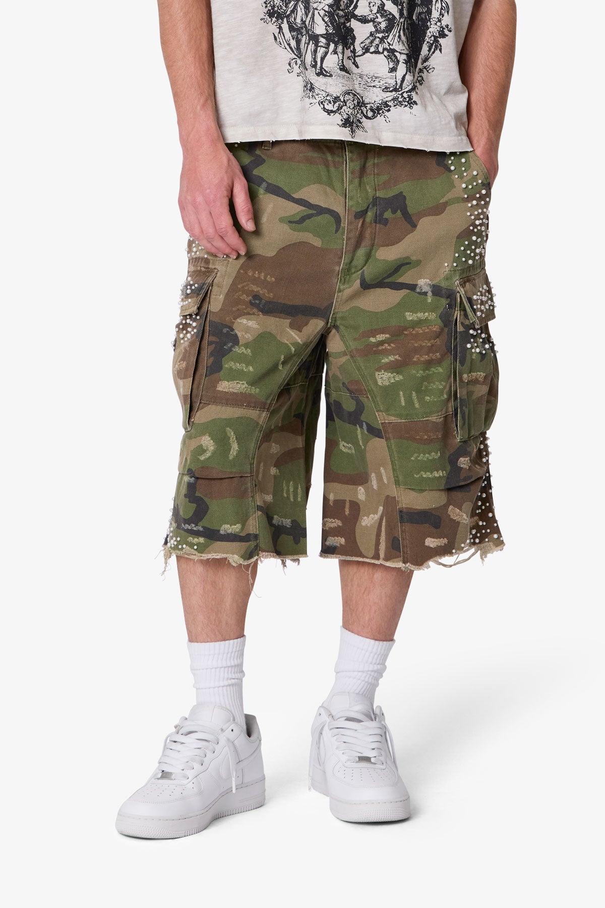 Pearled Cargo Shorts - Camo